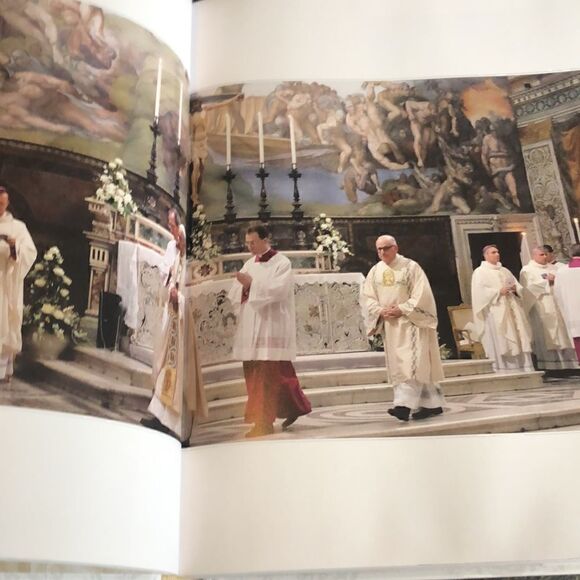 Pope Francis. A Photographic Portrait of The People’s Pope - Picture 5 of 6